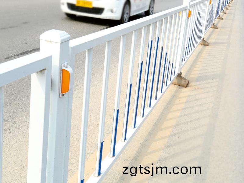 常规公路护栏